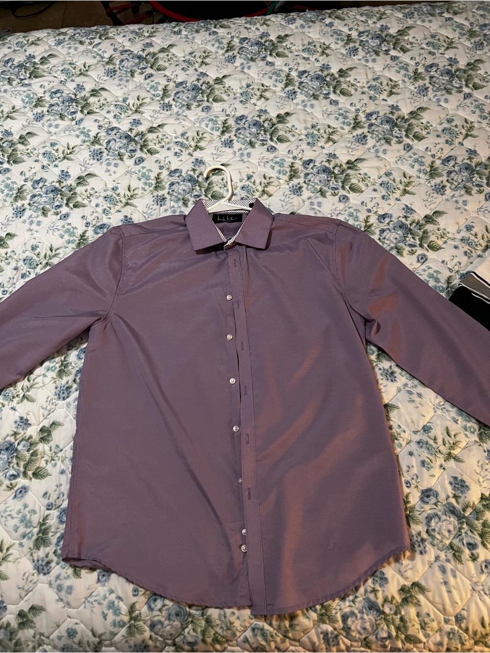 Nicole Miller Men's Purple Dress Shirt with Contrast Collar